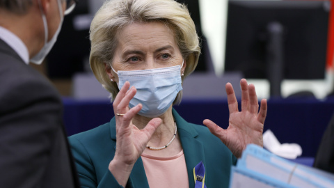 La presidenta de la Comisión Europea, Ursula von der Leyen, tras un turno de preguntas, dos años después, implementación de las prioridades políticas, en el Parlamento Europeo en Estrasburgo, Francia, el 05 de abril de 2022. La presidenta de la Comisión Europea, Ursula von der Leyen, tras un turno de preguntas, dos años después, implementación de las prioridades políticas, en el Parlamento Europeo en Estrasburgo, Francia, el 05 de abril de 2022.