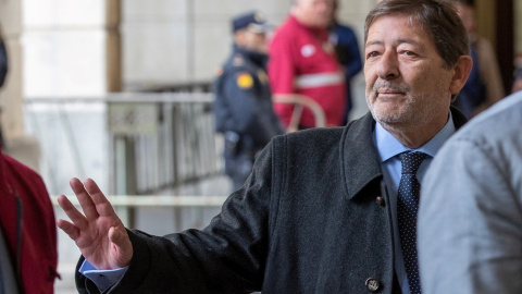 19/11/2019.- El ex director general de Empleo Francisco Javier Guerrero a su llegada a la Audiencia de Sevilla que hoy da a conocer la sentencia de la pieza política de los Expedientes de Regulación de Empleo (ERE), por el que están acusado 19/11/2019.- El ex director general de Empleo Francisco Javier Guerrero a su llegada a la Audiencia de Sevilla que hoy da a conocer la sentencia de la pieza política de los Expedientes de Regulación de Empleo (ERE), por el que están acusado