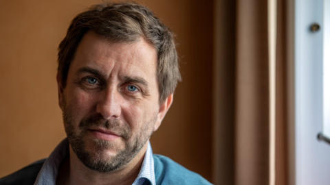 Toni Comín durant l'entrevista amb 'Públic'. RON MORIA Toni Comín durant l'entrevista amb 'Públic'. RON MORIA