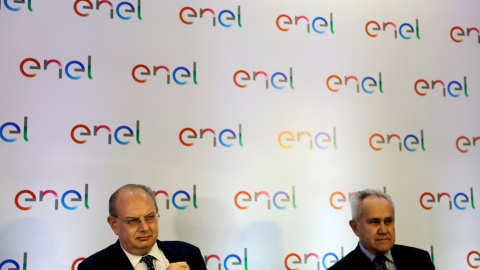 Los directivos de Enel en Brasil, Carlo Zorzoli y Mario Santos, en una rueda de prensa en Sao Paulo. REUTERS/Paulo Whitaker Los directivos de Enel en Brasil, Carlo Zorzoli y Mario Santos, en una rueda de prensa en Sao Paulo. REUTERS/Paulo Whitaker