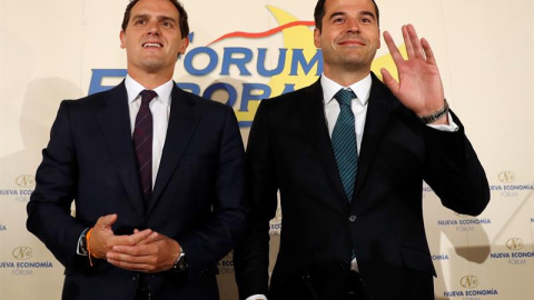 El líder de Ciudadanos, Albert Rivera, y el candidato de la formación a la Comunidad de Madrid, Ignacio Aguado. - EFE