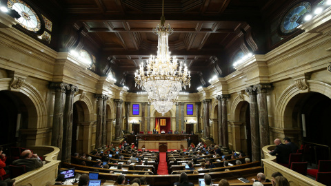 Imagen del Pleno del Parlament catalán. REUTERS Imagen del Pleno del Parlament catalán. REUTERS