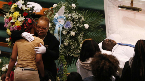Una imagen del funeral de Freddie Gray en la iglesia baptista de Baltimore, el 27 de abril. REUTERS