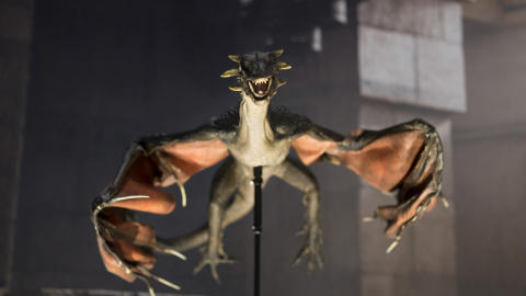 Escultura de uno de los tres dragones de Daenerys Targaryen. /CANAL +