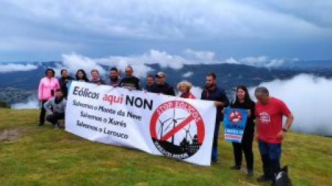 Los ecologistas gallegos se movilizan contra dos proyectos de megaparques eólicos en una sierra protegida de Ourense Los ecologistas gallegos se movilizan contra dos proyectos de megaparques eólicos en una sierra protegida de Ourense