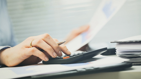 Los desplazamientos para recibir tratamiento son una de las partidas que más pueden notarse en el bolsillo.