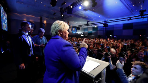 La primera ministra noruega, Erna Solberg, habla a sus simpatizantes en Oslo (Noruega). EFE/Junge Heiko La primera ministra noruega, Erna Solberg, habla a sus simpatizantes en Oslo (Noruega). EFE/Junge Heiko