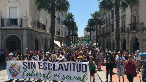Miles de personas se manifiestan en Huelga, una convocatoria organizado por el SAT, CNT y CGT / Raúl Bocanegra Miles de personas se manifiestan en Huelga, una convocatoria organizado por el SAT, CNT y CGT / Raúl Bocanegra