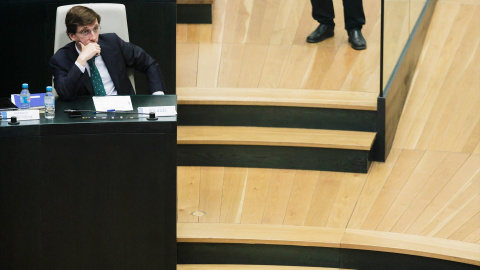 El alcalde de Madrid, José Luis Martínez-Almeida durante una sesión plenaria en el Ayuntamiento de Madrid, a 25 de abril de 2023, en Madrid (España). El alcalde de Madrid, José Luis Martínez-Almeida durante una sesión plenaria en el Ayuntamiento de Madrid, a 25 de abril de 2023, en Madrid (España).