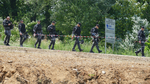 Policía desplegada en la frontera. - BÁRBARA BÉCARES Policía desplegada en la frontera. - BÁRBARA BÉCARES