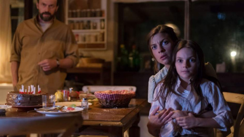 Atremedia estrena esta noche la serie 'Refugiados'. Atremedia estrena esta noche la serie 'Refugiados'.