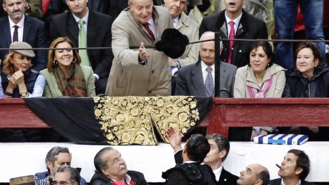 Don Juan Carlos durante una corrida de toros.- EFE Don Juan Carlos durante una corrida de toros.- EFE