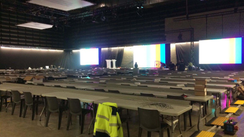 Últims preparatius per habilitar el centre internacional de premsa a l'Edifici Imagina, de Mediapro. Últims preparatius per habilitar el centre internacional de premsa a l'Edifici Imagina, de Mediapro.