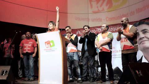 La candidata de IU a la alcaldía de Madrid, Raquel López, pronuncia unas palabras durante el inicio de campaña para las próximas elecciones autonómicas y municipales que los comunistas celebran esta noche en Madrid. EFE/Fernando Villar