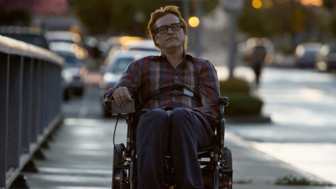 Escena de la película ‘No te preocupes, no llegará lejos a pie’ sobre el viñetista John Callahan Escena de la película ‘No te preocupes, no llegará lejos a pie’ sobre el viñetista John Callahan