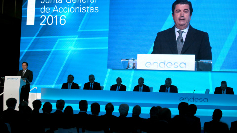 El presidente de Endesa, Borja Prado, durante su intervención en la junta de accionistas de la eléctrica. REUTERS/Andrea Comas El presidente de Endesa, Borja Prado, durante su intervención en la junta de accionistas de la eléctrica. REUTERS/Andrea Comas
