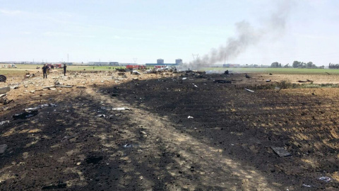 En el avión viajaban seis personas, dos de ellas está heridas de gravedad. Las víctimas son trabajadores de Airbus. Aún se ignoran los causas del suceso. EFE