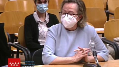 18/01/2021 La exasesora de la CAM María Teresa Feito; detrás, la profesora de Derecho Cecilia Rosado. 18/01/2021 La exasesora de la CAM María Teresa Feito; detrás, la profesora de Derecho Cecilia Rosado.