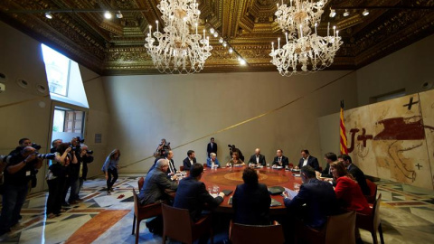 Vista general de la reunión semanal del Govern catalán./EFE Vista general de la reunión semanal del Govern catalán./EFE