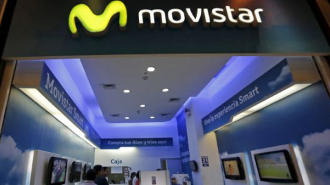 Establecimiento de Movistar. /Marina Bazo REUTERS Establecimiento de Movistar. /Marina Bazo REUTERS
