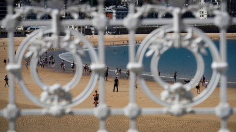 las temperaturas irán en ascenso y los vientos soplarán del este en la costa y flojos de dirección variable en el interior. | EFE
