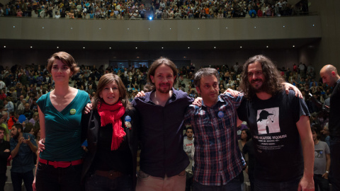 Rosa Martínez, Yolanda Díaz, Pablo Iglesias, Xulio Ferreiro (candidato de la Marea Atlántica al Concello de A Coruña) y Antón Sánchez, en un mitin celebrado el martes.