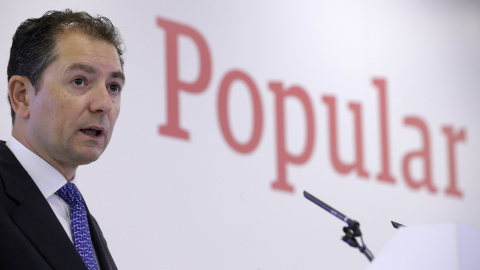 El consejero delegado del Banco Popular, Francisco Gómez Martín, durante la rueda de prensa en la que ha presentado los resultados de la entidad correspondientes al primer trimestre del año. EFE/Zipi