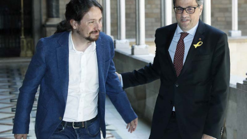 El presidente catalán, Quim Torra, y el secretario general de Podemos, Pablo Iglesias, durante su encuentro en Barcelona. (ANDREU DALMAU | EFE) El presidente catalán, Quim Torra, y el secretario general de Podemos, Pablo Iglesias, durante su encuentro en Barcelona. (ANDREU DALMAU | EFE)