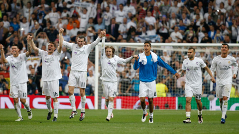 Los jugadores del Madrid celebran su pase a la final de la Champions. Reuters / Paul Hanna Los jugadores del Madrid celebran su pase a la final de la Champions. Reuters / Paul Hanna