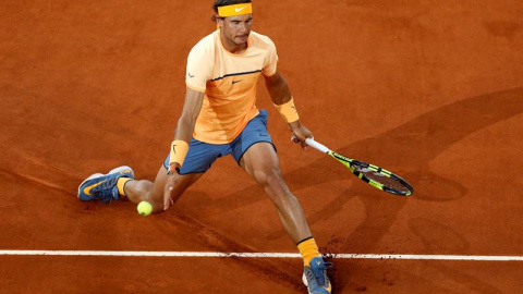Nadal, durante el partido ante Querrey. EFE/Chema Moya Nadal, durante el partido ante Querrey. EFE/Chema Moya
