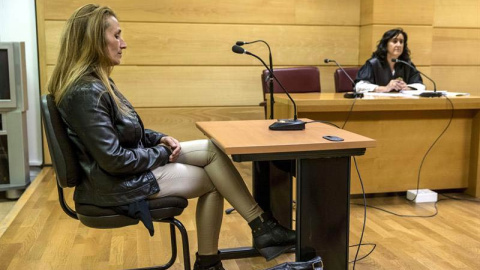 Yolanda Duval, sin antecedentes penales, durante la vista que se ha celebrado en la Audiencia Nacional. / EFE Yolanda Duval, sin antecedentes penales, durante la vista que se ha celebrado en la Audiencia Nacional. / EFE