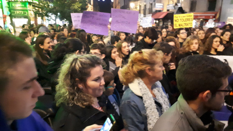 La movilización a su paso por la calle Arenal.- M. K. La movilización a su paso por la calle Arenal.- M. K.
