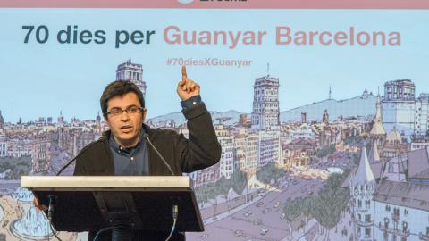 Gerardo Pisarello durante un mitin de Barcelona en Comú. Gerardo Pisarello durante un mitin de Barcelona en Comú.