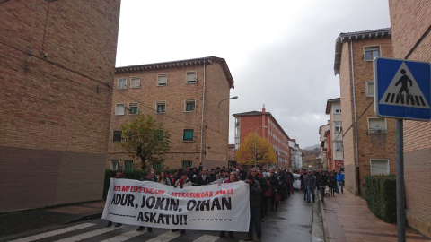 La localidad de Altsasu vuelve a salir a la calle para pedir justicia./PÚBLICO La localidad de Altsasu vuelve a salir a la calle para pedir justicia./PÚBLICO