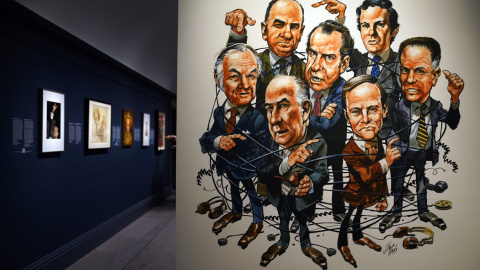 Una caricatura con los involucrados en el caso Watergate que ocupó la portada de la revista 'Time' en abril de 1973 se exhibe en la exposición 'Watergate: Retrato e Intriga' en la Galería Nacional de Retratos de Washington, con motivo del 5 Una caricatura con los involucrados en el caso Watergate que ocupó la portada de la revista 'Time' en abril de 1973 se exhibe en la exposición 'Watergate: Retrato e Intriga' en la Galería Nacional de Retratos de Washington, con motivo del 5