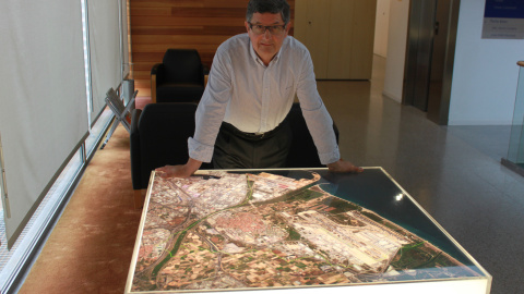 Lluís Tejedor, alcalde y candidato de ICV en el Prat de Llobregat.