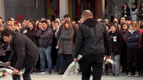 Ondarroa arropa a los padres de Ekai Ondarroa arropa a los padres de Ekai