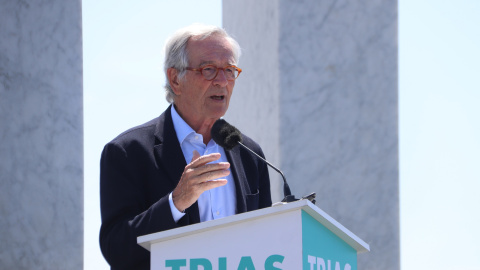 El candidat Xavier Trias en un acte davant l'hotel W.