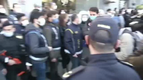 Dura represión contra las protestas de los universitarios en Turquía Dura represión contra las protestas de los universitarios en Turquía