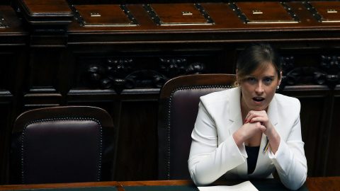 La ministra italiana de Reformas Constitucionales y Relaciones con el Parlamento, María Elena Boschi, antes de la votación final sobre las uniones civiles entre homosexuales en la cámara baja del Parlamento de Italia en Roma. REUTERS / Ales La ministra italiana de Reformas Constitucionales y Relaciones con el Parlamento, María Elena Boschi, antes de la votación final sobre las uniones civiles entre homosexuales en la cámara baja del Parlamento de Italia en Roma. REUTERS / Ales