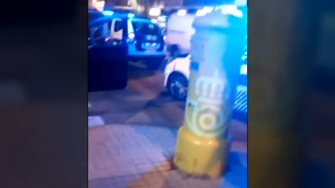 Los clientes de un estanco evitan un atraco e inmovilizan al ladrón Los clientes de un estanco evitan un atraco e inmovilizan al ladrón