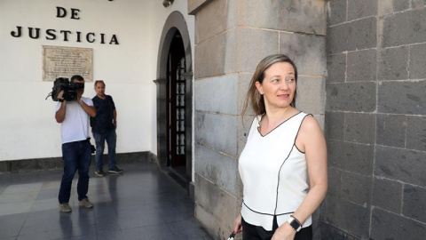 La diputada Victoria Rosell a su llegada a la Audiencia de Las Palmas. EFE La diputada Victoria Rosell a su llegada a la Audiencia de Las Palmas. EFE