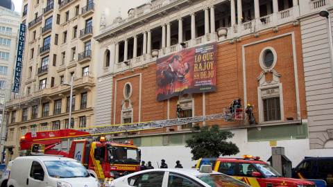 La pancarta colocada por Greenpeace en el Palacio de la Música de la Gran vía de Madrid. - CHRISTIAN GONZÁLEZ La pancarta colocada por Greenpeace en el Palacio de la Música de la Gran vía de Madrid. - CHRISTIAN GONZÁLEZ