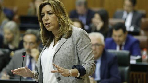 La presidenta andaluza, Susana Díaz, durante su intervención en la sesión parlamentaria de control al Gobierno.- EFE/José Manuel Vidal La presidenta andaluza, Susana Díaz, durante su intervención en la sesión parlamentaria de control al Gobierno.- EFE/José Manuel Vidal