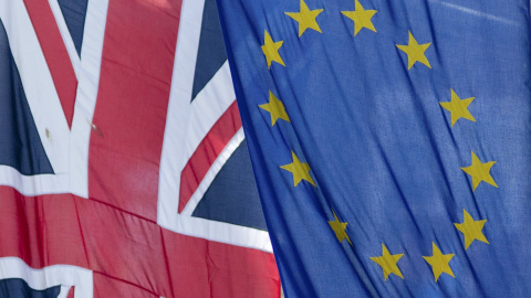 El primer ministro británico, David Cameron, reelegido el 7 de mayo, ha prometido rediseñar los vínculos de Reino Unido con la UE antes de celebrar un referéndum sobre su pertenencia a la UE a finales de 2017./ REUTERS El primer ministro británico, David Cameron, reelegido el 7 de mayo, ha prometido rediseñar los vínculos de Reino Unido con la UE antes de celebrar un referéndum sobre su pertenencia a la UE a finales de 2017./ REUTERS