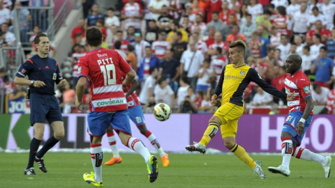 Griezmann, en un momento del partido contra el Granada. EFE/MIGUEL ÁNGEL MOLINA Griezmann, en un momento del partido contra el Granada. EFE/MIGUEL ÁNGEL MOLINA