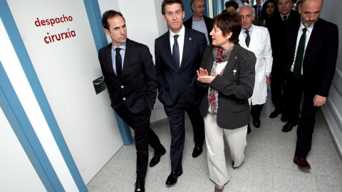 Feijoo durante una visita a un centro médico.- Xunta de Galicia Feijoo durante una visita a un centro médico.- Xunta de Galicia