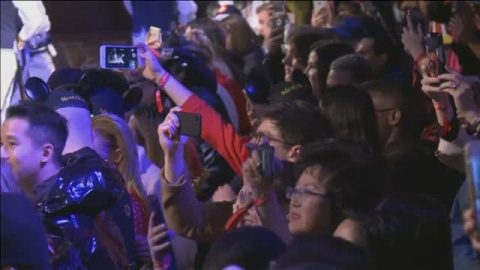 Mickey Mouse se sube a la pasarela para celebrar su 90 cumpleaños Mickey Mouse se sube a la pasarela para celebrar su 90 cumpleaños