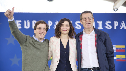 El alcalde de Madrid, José Luis Martínez-Almeida; el presidente del Parido Popular, Alberto Núñez Feijóo, y la presidenta de la Comunidad de Madrid, Isabel Díaz Ayuso. El alcalde de Madrid, José Luis Martínez-Almeida; el presidente del Parido Popular, Alberto Núñez Feijóo, y la presidenta de la Comunidad de Madrid, Isabel Díaz Ayuso.