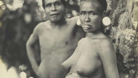 La red social consideró inapropiada una foto de dos indígenas con el torso desnudo y la censuró de la cuenta del ministerio de cultura de Brasil. Las administraciones anunciaron una apertura de un proceso judicial contra Facebook y ésta tuv